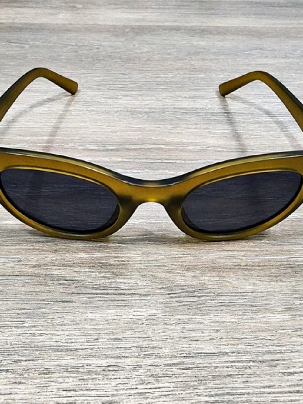 Matte Olive Green Retro Cat Eye Sunglasses